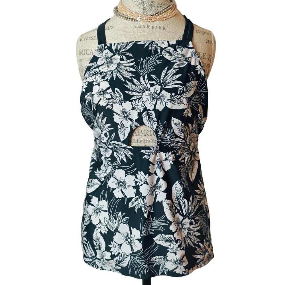 Time Tru Womens 1X Tankini Swim Halter T-Back Black White Floral 16W-18W Pool